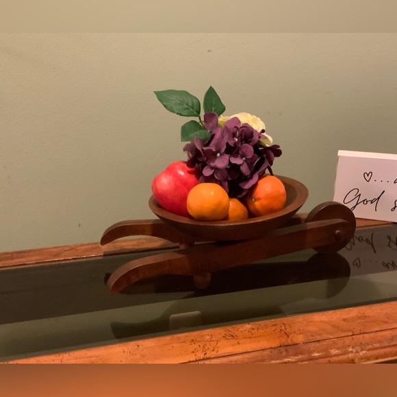 USA SMALL WOODEN WHEEL BARREL & BOWL - Picture 4 of 9